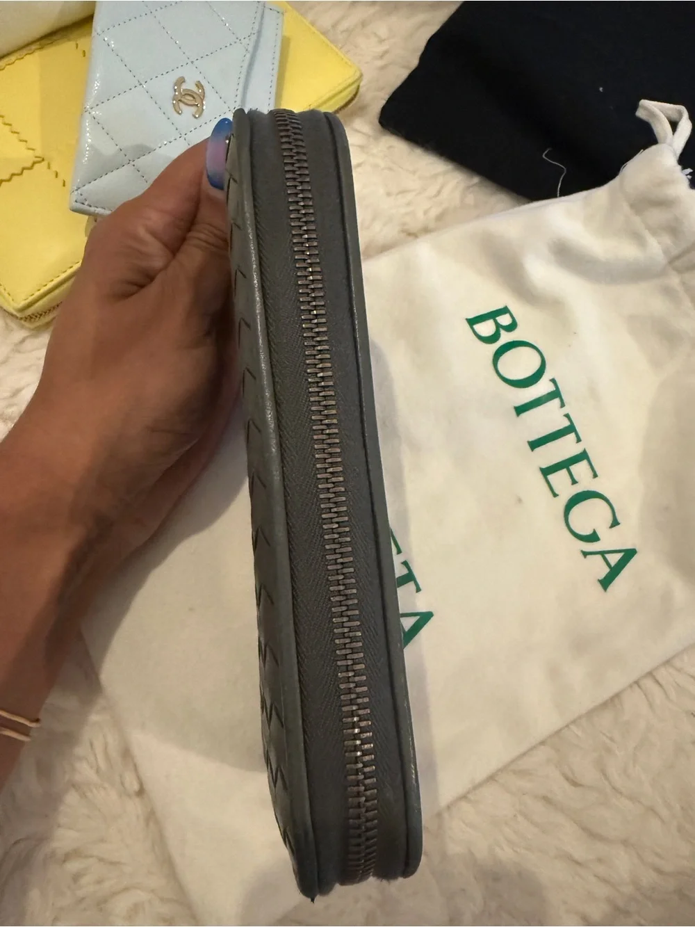 Bottega Veneta Woven Intrecciato Zip Wallet - Gray
